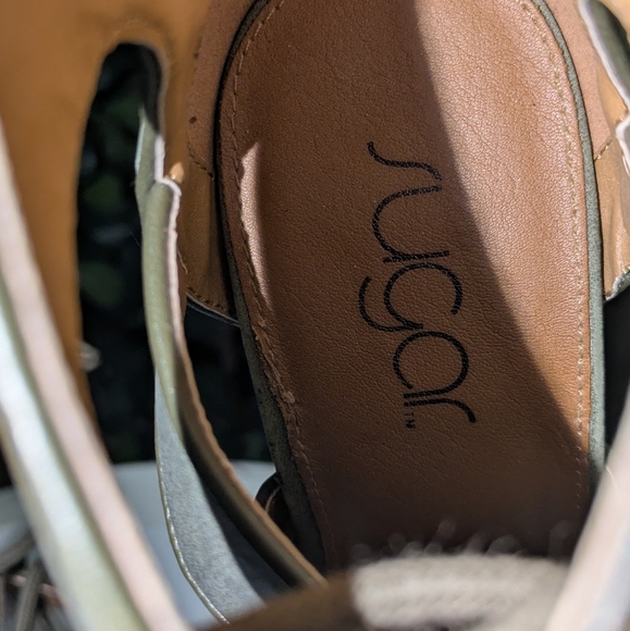 ❤️MUST GO❤️Sugar Olive Green Block Heel Sandals EUC - Picture 9 of 9